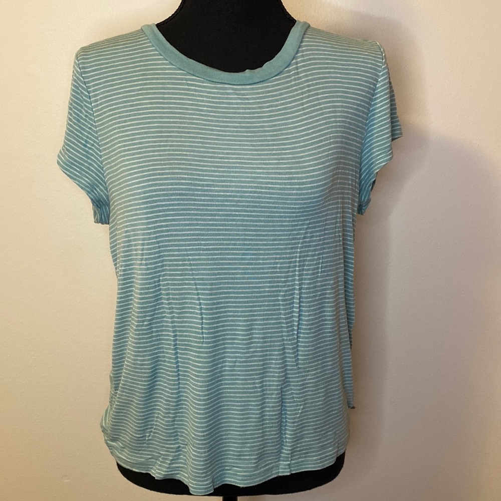 🌟 2/$10 American Eagle Soft & Sexy Blue Striped T-Shirt